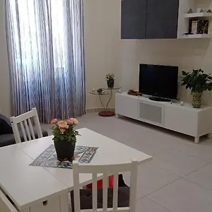 https://casetta-delia.sicilyhotelsitaly.net